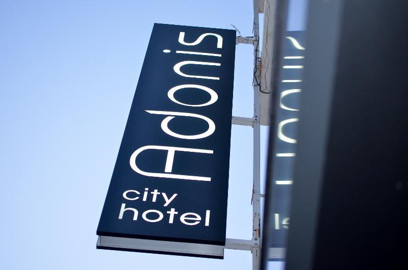 Adonis City Hotel Pátra Eksteriør bilde